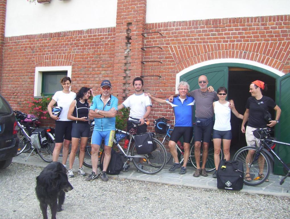 הוילה ולנצה Agriturismo Cascina Nuova מראה חיצוני תמונה